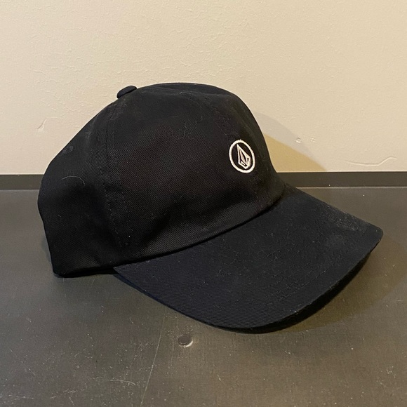 Volcom baseball cap black adjustable - Picture 2 of 4